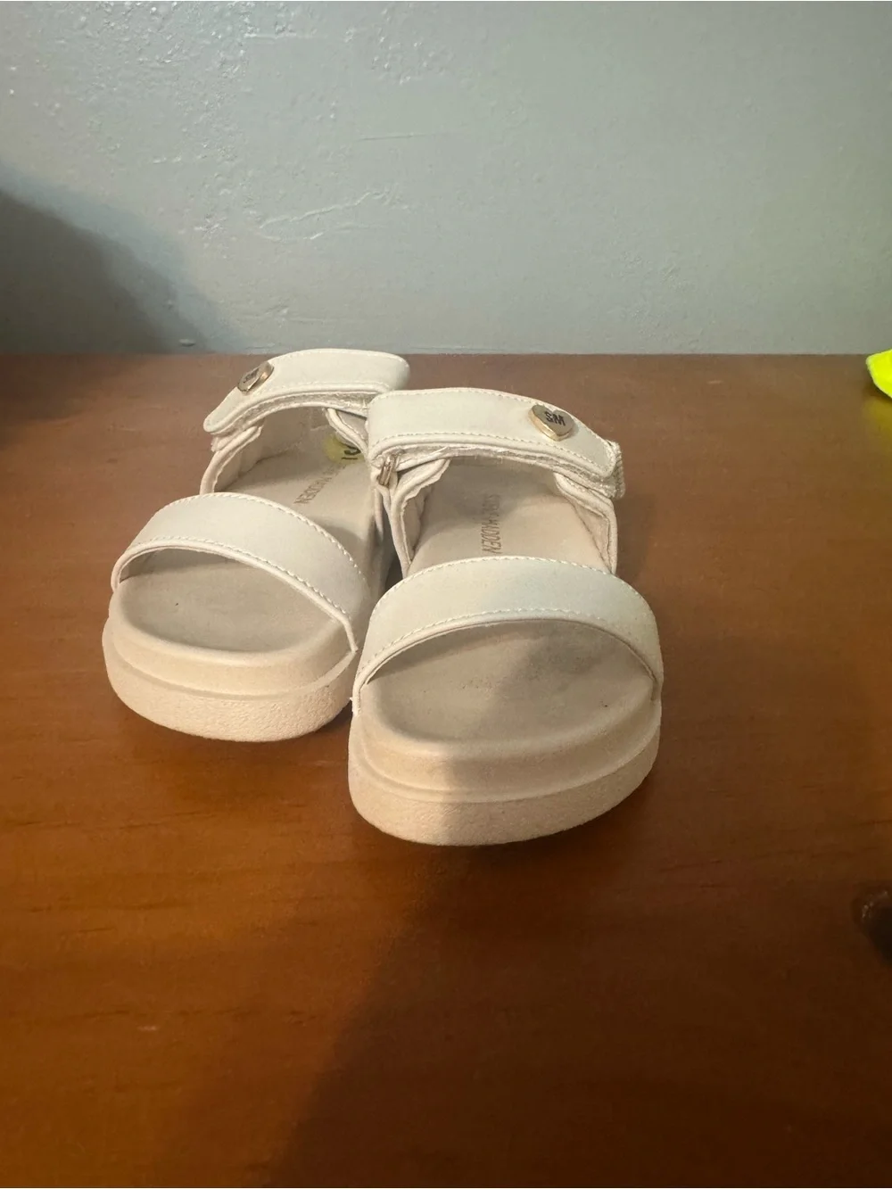Kids Cream Adjustable Strap Sandals